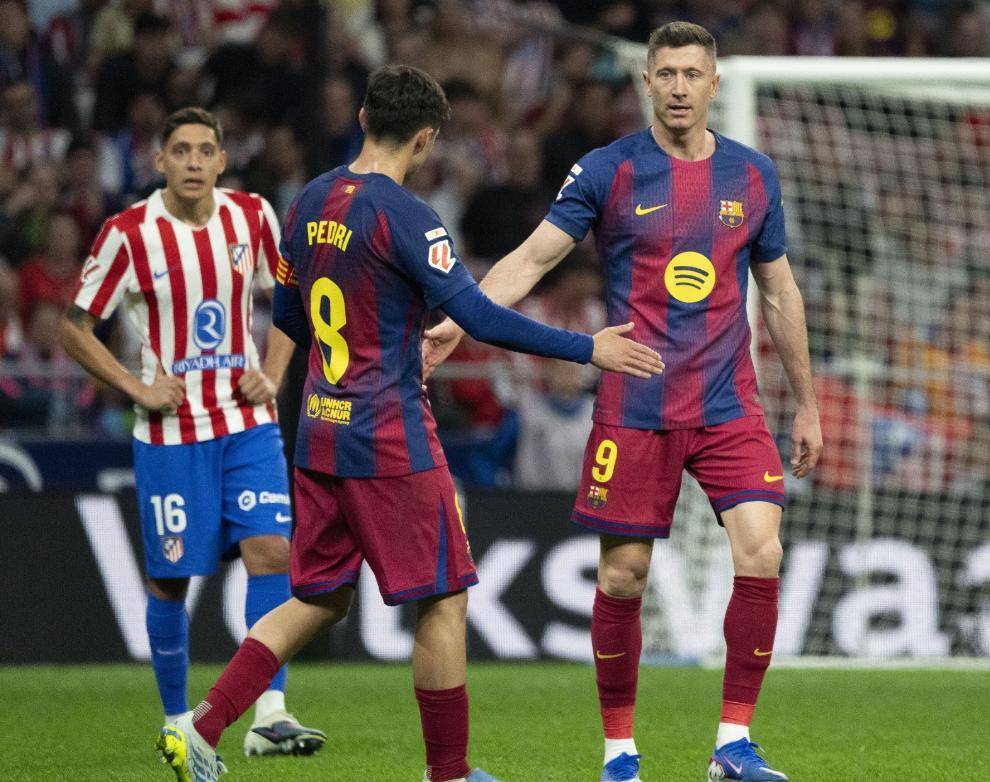 足坛一夜动态：曼城4-0大胜利物浦，拜仁绝境重生，巴萨绝杀马竞